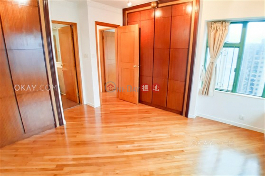 Beautiful 3 bedroom on high floor with sea views | Rental | Robinson Place 雍景臺 Rental Listings