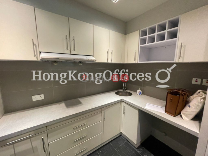 HK$ 22,504/ month 8 On Wo Lane Central District, Office Unit for Rent at 8 On Wo Lane
