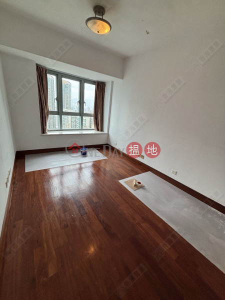 Two bedrooms, one suite, and one study in The Harbourside, 1 Austin Road West | Yau Tsim Mong | Hong Kong Sales | HK$ 23M