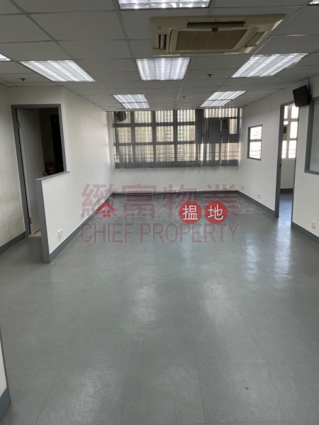 內廁，單位四正，獅子山景, Laurels Industrial Centre 泰力工業中心 Rental Listings | Wong Tai Sin District (28260)