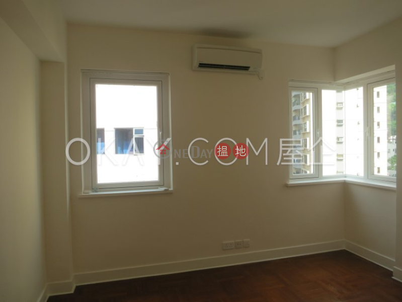 Efficient 3 bed on high floor with rooftop & parking | Rental | Alpine Court 嘉賢大廈 Rental Listings