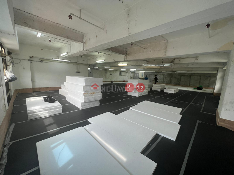 KWAI TAK IND CTR, 15 Kwai Tak Street | Kwai Tsing District Hong Kong, Rental, HK$ 41,500/ month