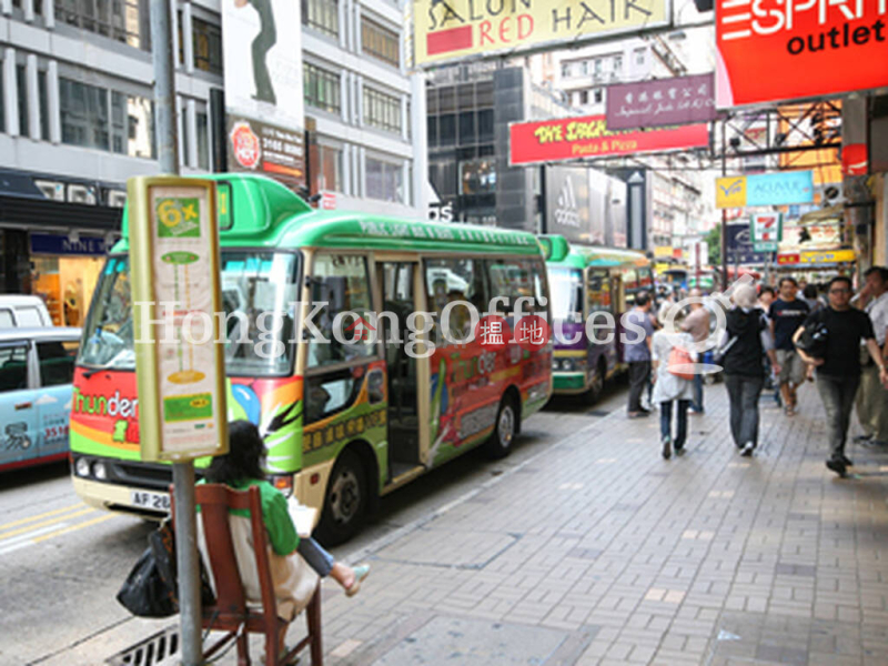 Office Unit for Rent at Universal Commercial Building | Universal Commercial Building 環球商業大廈 Rental Listings