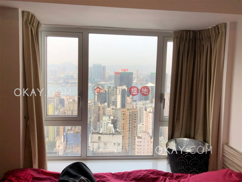 HK$ 35,000/ month Bonham Court | Western District, Unique 2 bedroom on high floor with sea views & rooftop | Rental