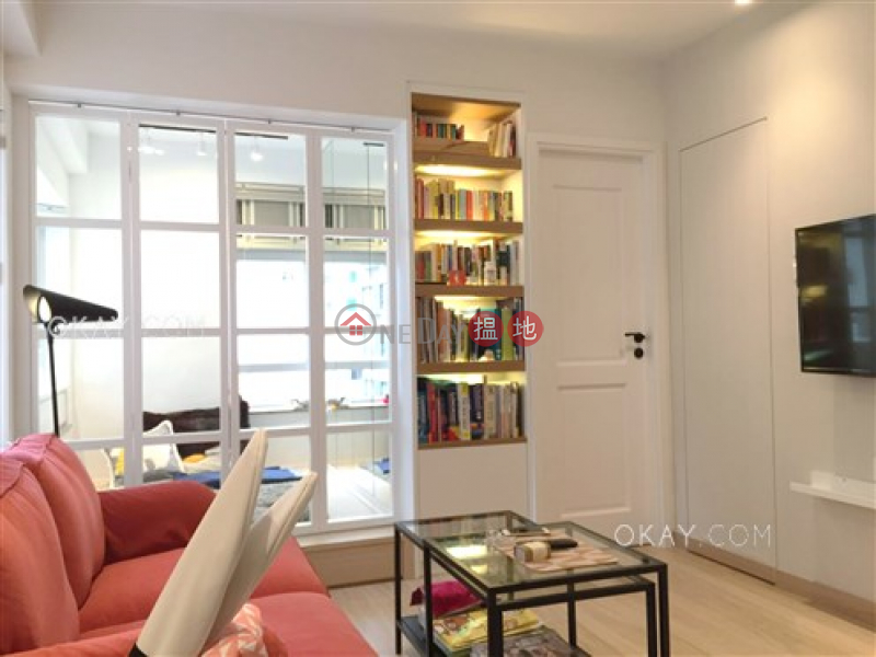 Generous 2 bedroom in Wan Chai | For Sale | 15 Sau Wa Fong | Wan Chai District | Hong Kong Sales | HK$ 9M