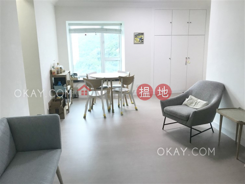 Stylish 2 bedroom on high floor | For Sale | Royal Court 皇朝閣 _0