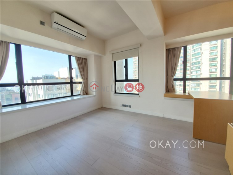 Charming 2 bed on high floor with harbour views | Rental | Valiant Park 駿豪閣 Rental Listings
