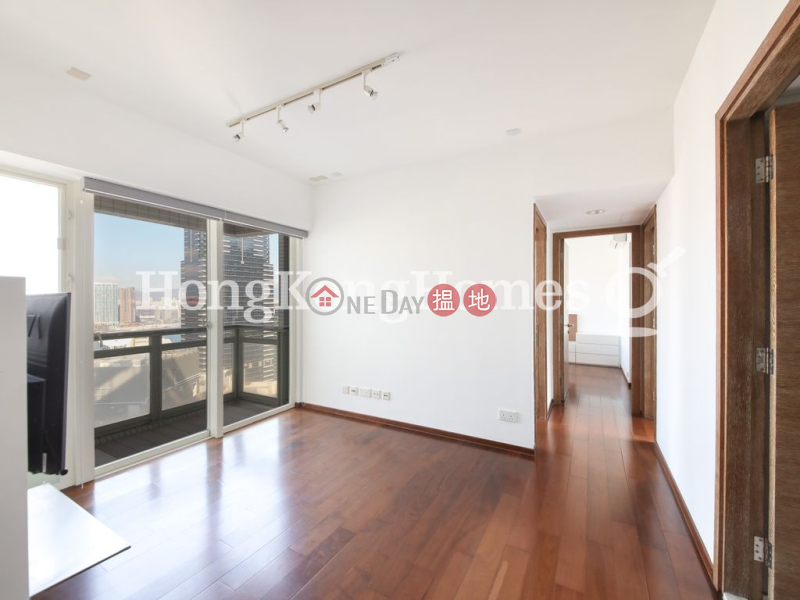 3 Bedroom Family Unit for Rent at Centrestage | Centrestage 聚賢居 Rental Listings