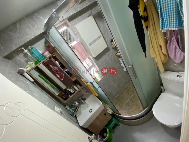 旺角核心地段少有特色樓梯樓55登打士街 | 油尖旺香港出售HK$ 385萬