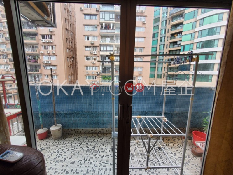 Rare 3 bedroom with balcony | For Sale, Silver Fair Mansion 銀輝大廈 Sales Listings | Wan Chai District (OKAY-S163564)