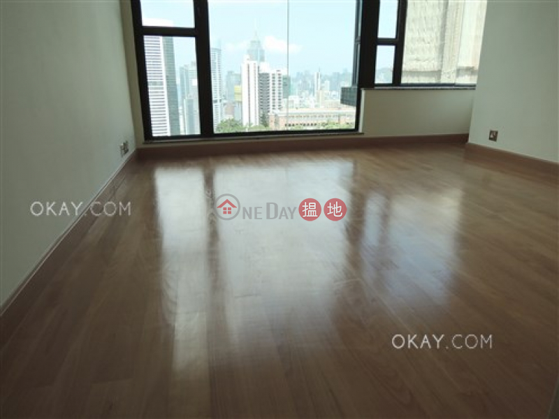 HK$ 70,000/ month, Fairlane Tower, Central District | Stylish 3 bedroom in Mid-levels Central | Rental