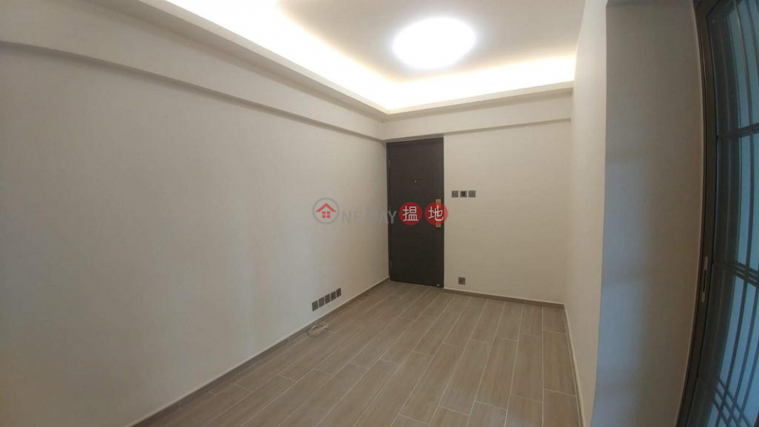 HK$ 19,000/ month Tonnochy Towers, Wan Chai District, Flat for Rent in Tonnochy Towers, Wan Chai