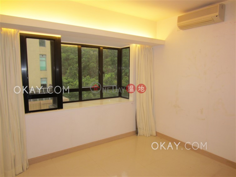 Beautiful 2 bedroom with balcony & parking | Rental | Hong Villa 峰景 Rental Listings