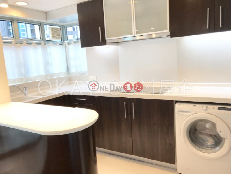 Stylish 3 bedroom in Mid-levels West | For Sale | Casa Bella 寶華軒 Sales Listings