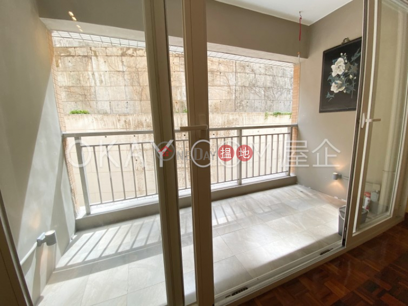 HK$ 37,000/ month Block 45-48 Baguio Villa, Western District Elegant 2 bedroom with balcony | Rental