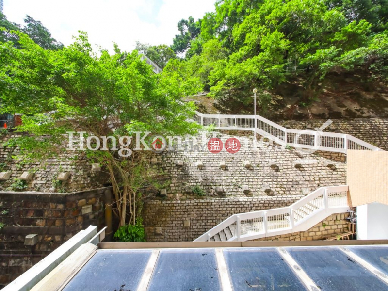 Property Search Hong Kong | OneDay | Residential | Rental Listings | 3 Bedroom Family Unit for Rent at Realty Gardens