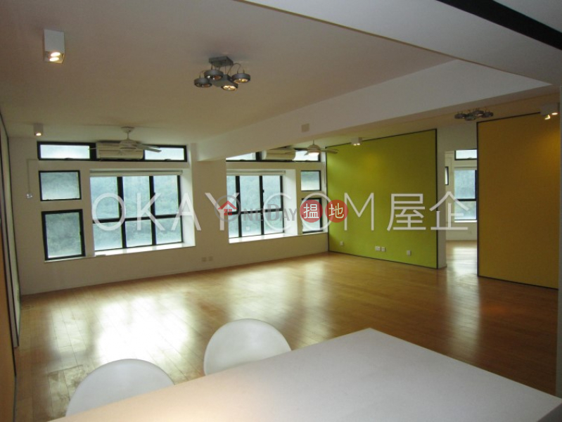 HK$ 32,000/ month Discovery Bay, Phase 5 Greenvale Village, Greenmont Court (Block 8) | Lantau Island | Elegant 4 bedroom in Discovery Bay | Rental