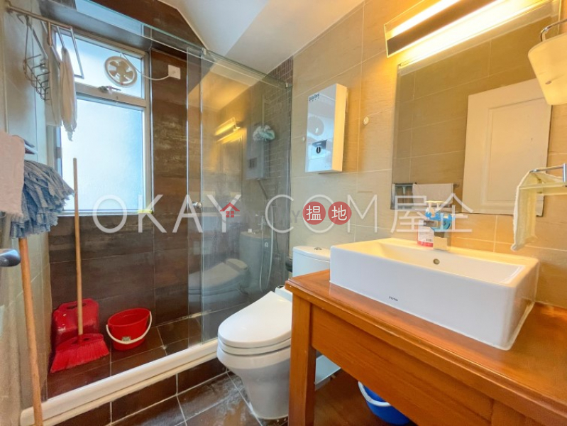 HK$ 28,000/ month City Garden Block 8 (Phase 2) | Eastern District | Cozy 2 bedroom on high floor with harbour views | Rental