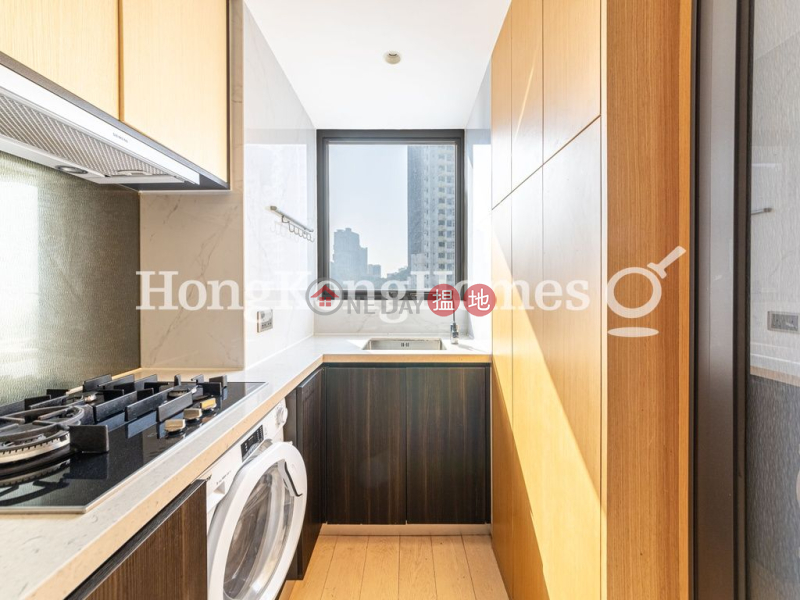 浚峰兩房一廳單位出租-11爹核士街 | 西區-香港-出租HK$ 33,000/ 月