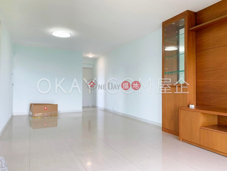 Stylish 3 bedroom on high floor with parking | Rental | Beacon Heights 畢架山花園 Rental Listings