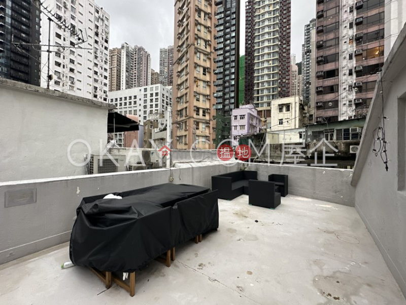Gorgeous 1 bedroom on high floor with rooftop & balcony | For Sale | 36 Elgin Street 伊利近街36號 Sales Listings