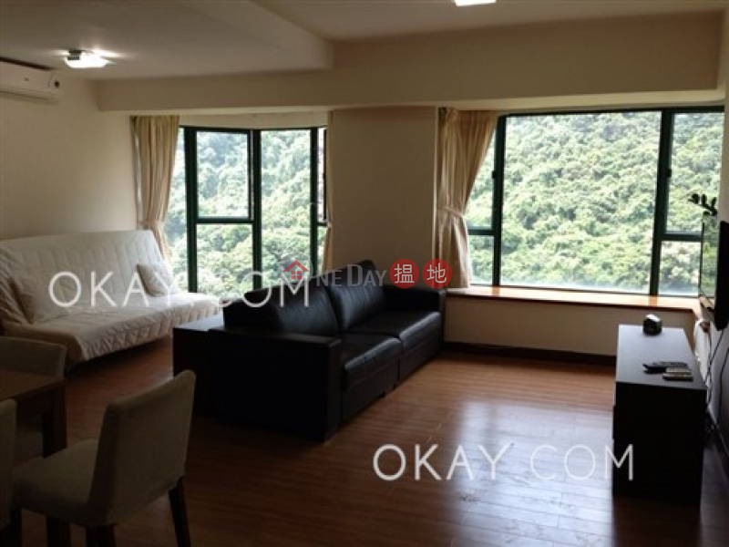 Luxurious 1 bedroom on high floor with parking | Rental | Hillsborough Court 曉峰閣 Rental Listings