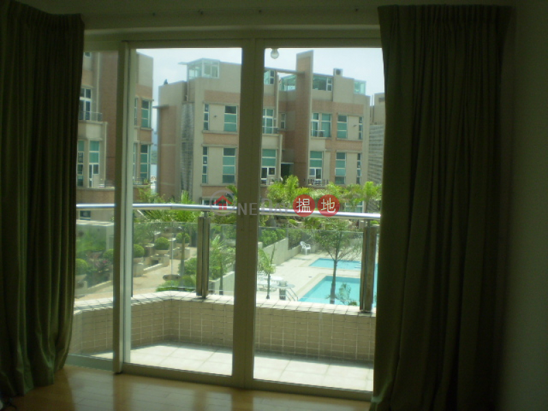 香港搵樓|租樓|二手盤|買樓| 搵地 | 住宅|出租樓盤-Convenient 3 Bedroom Apartment