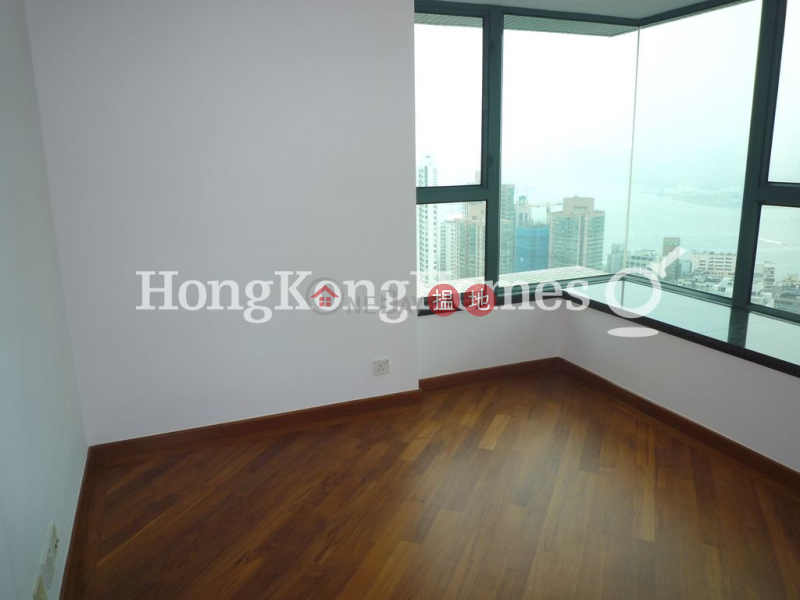 3 Bedroom Family Unit for Rent at 80 Robinson Road | 80 Robinson Road 羅便臣道80號 Rental Listings