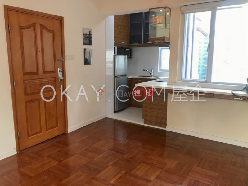 HK$ 9.5M Sunrise House | Central District Intimate studio on high floor with terrace | For Sale