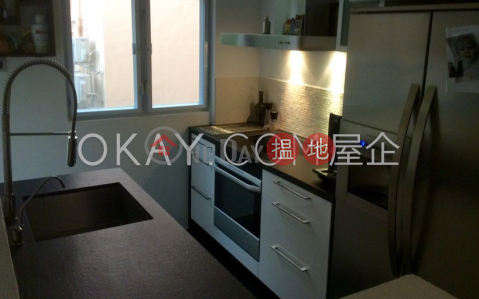 Nicely kept 3 bedroom with terrace | For Sale | Phase 1 Beach Village, 9 Seabee Lane 碧濤1期海蜂徑9號 _0