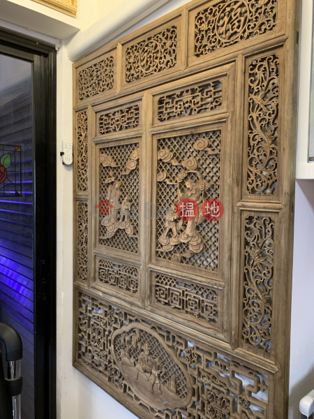 Two Bedrooms, Unique large twin balconies. | Saiwanho Building 西灣河大廈 Sales Listings