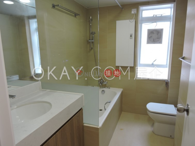 HK$ 70,000/ month, Unicorn Gardens Southern District, Efficient 3 bedroom with balcony | Rental