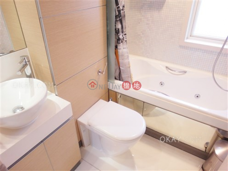 Lovely 3 bedroom on high floor with balcony | Rental | Centrestage 聚賢居 Rental Listings