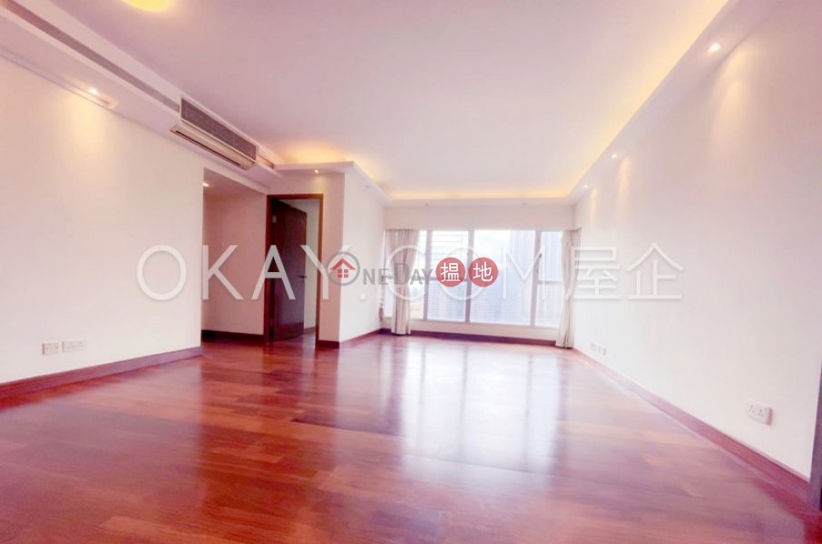 HK$ 31.88M, The Waterfront Phase 2 Tower 6, Yau Tsim Mong, Rare 3 bedroom in Kowloon Station | For Sale