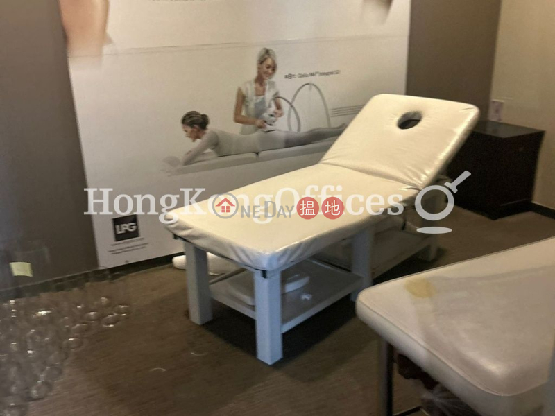 HK$ 304,000/ month Albion Plaza Yau Tsim Mong | Office Unit for Rent at Albion Plaza