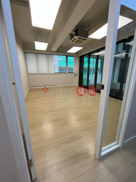 Lai Chi Kok Sing Shun Centre: Office Decoration With Rooms And The Unit Is Close To The Mtr | 495 Castle Peak Road | Cheung Sha Wan Hong Kong Rental HK$ 35,190/ month
