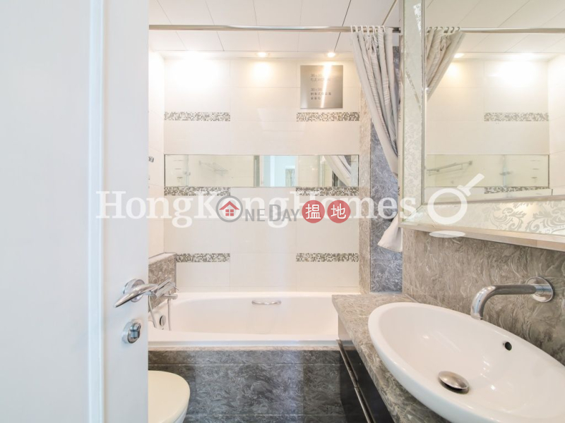 HK$ 38,000/ 月Casa 880東區Casa 880三房兩廳單位出租