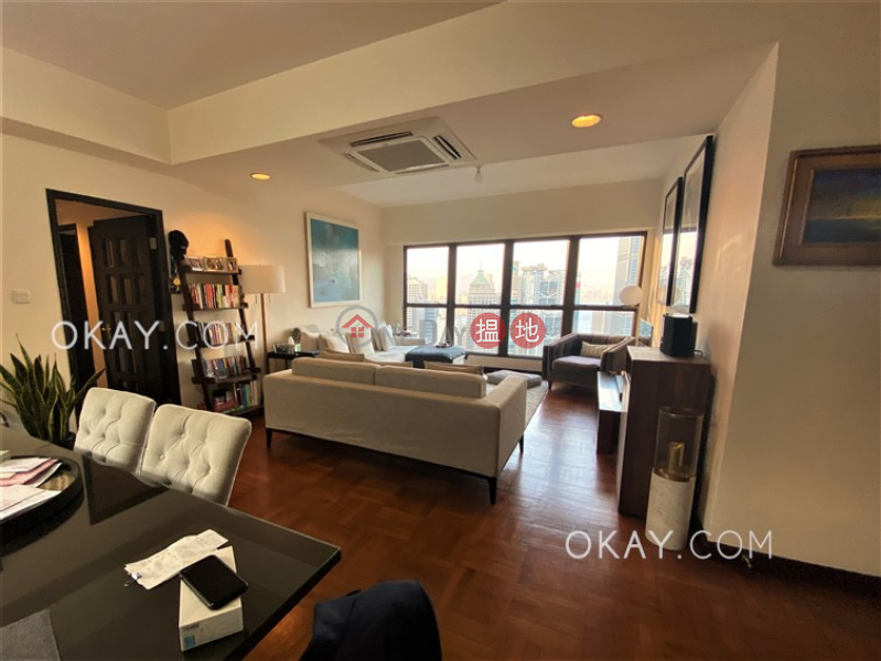 HK$ 60,000/ month 2 Old Peak Road Central District | Tasteful 3 bedroom with parking | Rental