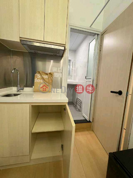 Property Search Hong Kong | OneDay | Residential | Rental Listings 你的句Includes bed, mattress, quality bedding, and a refrigerator. An exceptionally long rent-free period is available. Please enquire further.
