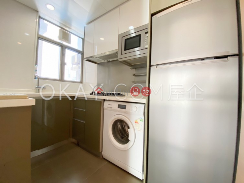 HK$ 41,000/ month Island Crest Tower 2, Western District, Nicely kept 3 bedroom with balcony | Rental