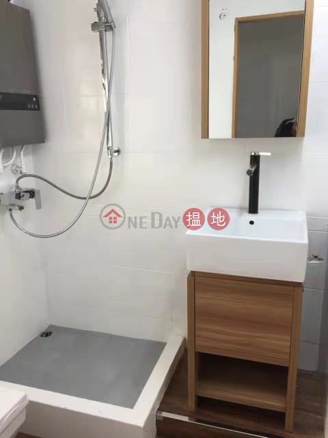 13/F Private Rooftop, 2 Bed, Renovated, 546sf, HK$7M13/F Private Rooftop, 2 Bed, Renovated, 546sf, HK$7M | Tung Tat Building 同達大廈 _0