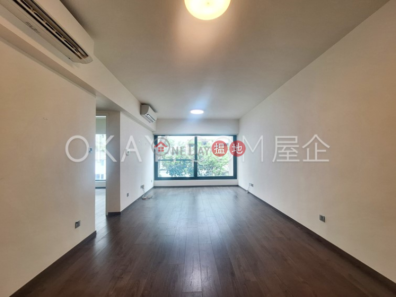 Stylish 3 bedroom on high floor with rooftop | For Sale | C.C. Lodge 優悠台 Sales Listings