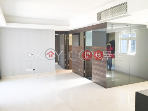 Elegant 2 bedroom on high floor with balcony | Rental | Centrestage 聚賢居 _0