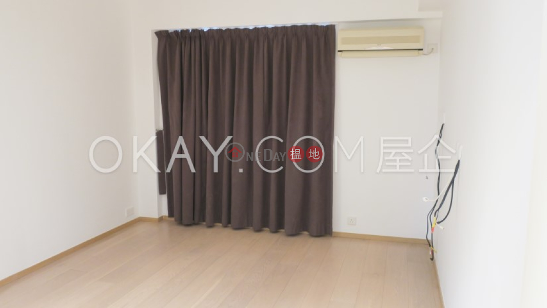 HK$ 25M | Greenland Court Central District, Unique 2 bedroom with sea views & parking | For Sale