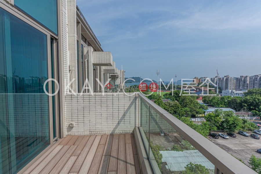 Property Search Hong Kong | OneDay | Residential | Sales Listings | Rare 3 bedroom on high floor with rooftop & terrace | For Sale