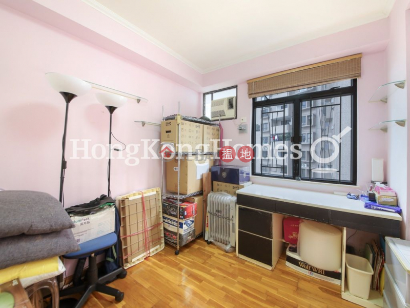 3 Bedroom Family Unit at Wing Cheung Court | For Sale | Wing Cheung Court 穎章大廈 Sales Listings