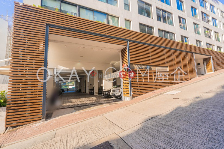 Property Search Hong Kong | OneDay | Residential | Rental Listings | Rare 3 bedroom on high floor with rooftop & balcony | Rental