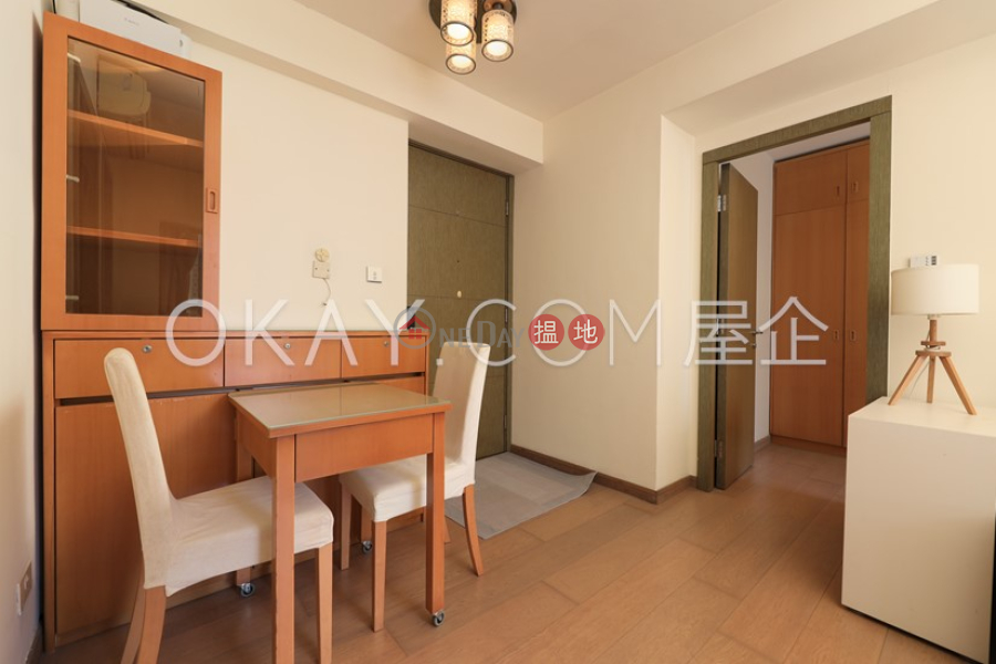 Nicely kept 1 bedroom in Sheung Wan | For Sale | Centre Point 尚賢居 Sales Listings