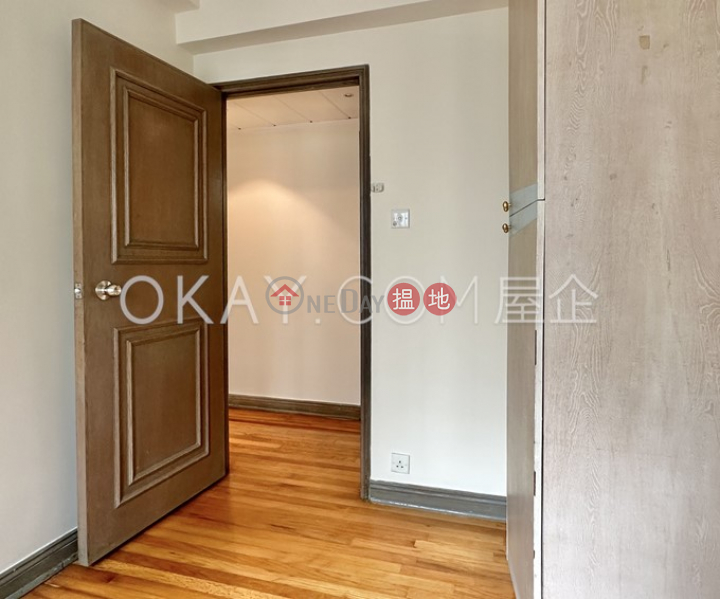 HK$ 32,000/ month, Goldwin Heights Western District Unique 3 bedroom in Mid-levels West | Rental
