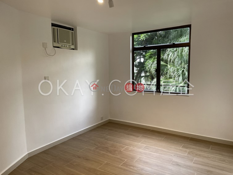 HK$ 23.2M, Greenery Garden | Western District | Gorgeous 3 bedroom with balcony & parking | For Sale